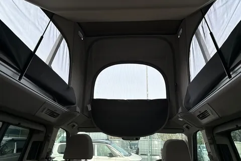 DH75EVG Volkswagen California Coast T7 SWB 150 PS DSG - Parking Heater / Delivery Mileage Thumbnail #39