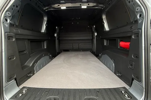 KY74RFK Volkswagen Id. Buzz Cargo 210kW Commerce 79kWh Auto Thumbnail #44