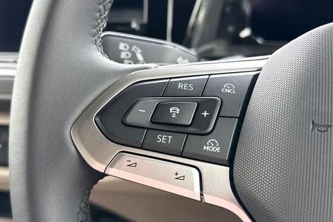 DH75EVG Volkswagen California Coast T7 SWB 150 PS DSG - Parking Heater / Delivery Mileage Thumbnail #46