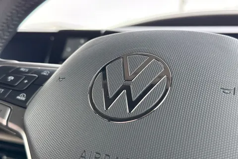 DH75EVG Volkswagen California Coast T7 SWB 150 PS DSG - Parking Heater / Delivery Mileage Thumbnail #49