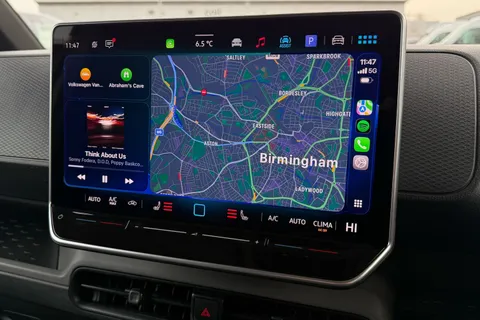 KY74RFK Volkswagen Id. Buzz Cargo 210kW Commerce 79kWh Auto Thumbnail #55