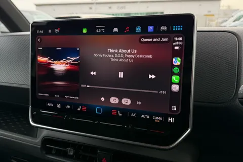 KY74RFK Volkswagen Id. Buzz Cargo 210kW Commerce 79kWh Auto Thumbnail #58