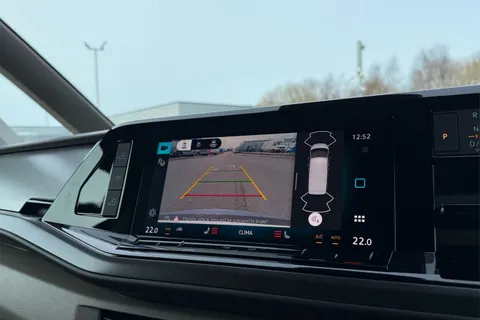 DH75EVG Volkswagen California Coast T7 SWB 150 PS DSG - Parking Heater / Delivery Mileage Thumbnail #60