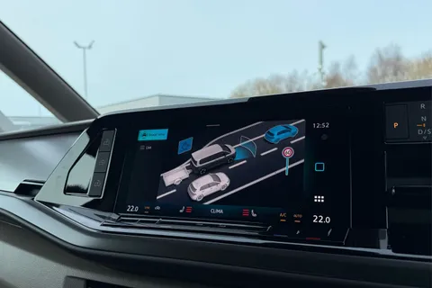 DH75EVG Volkswagen California Coast T7 SWB 150 PS DSG - Parking Heater / Delivery Mileage Thumbnail #61