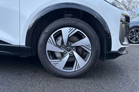 PX75YWB Audi Q6 E-Tron Q6 SUV S line e-tron performance  225,00 kW Thumbnail #11