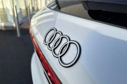 RE74SNX Audi Q6 E-Tron Q6 SUV Sport e-tron performance  225,00 kW Thumbnail #34