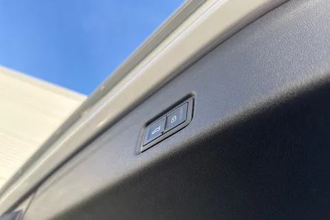 RE74SNX Audi Q6 E-Tron Q6 SUV Sport e-tron performance  225,00 kW Thumbnail #38