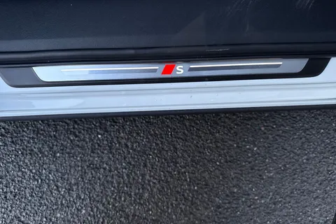 PX75YWB Audi Q6 E-Tron Q6 SUV S line e-tron performance  225,00 kW Thumbnail #45