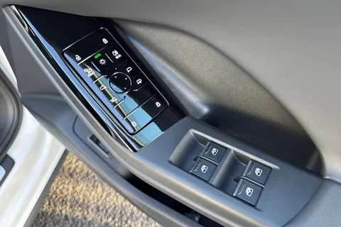 RE74SNX Audi Q6 E-Tron Q6 SUV Sport e-tron performance  225,00 kW Thumbnail #48