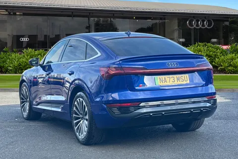 NA73MSU Audi Q8 e-tron Sportback S line 55 e-tron quattro 300,00 kW Thumbnail #3