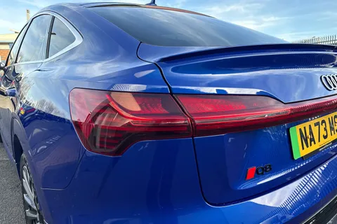 NA73MSU Audi Q8 e-tron Sportback S line 55 e-tron quattro 300,00 kW Thumbnail #9