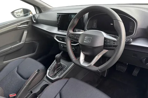 MF75LSO SEAT Arona 1.0 TSI 115 FR Black Edition 5dr DSG **DELIVERY MILEAGE** Thumbnail #8