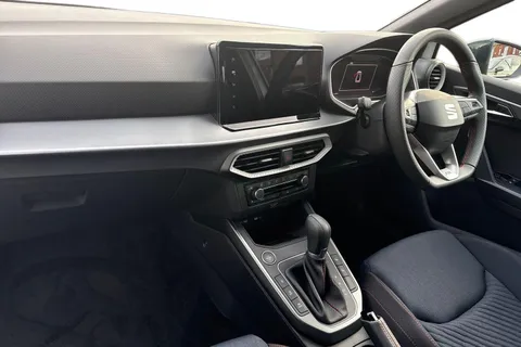 MF75LSO SEAT Arona 1.0 TSI 115 FR Black Edition 5dr DSG **DELIVERY MILEAGE** Thumbnail #9