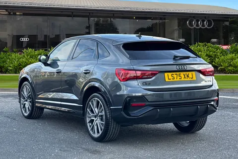 LS75XKJ Audi Q3 Black Edition 35 TFSI  150 PS S tronic Thumbnail #3