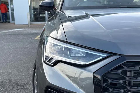 LS75XKJ Audi Q3 Black Edition 35 TFSI  150 PS S tronic Thumbnail #9