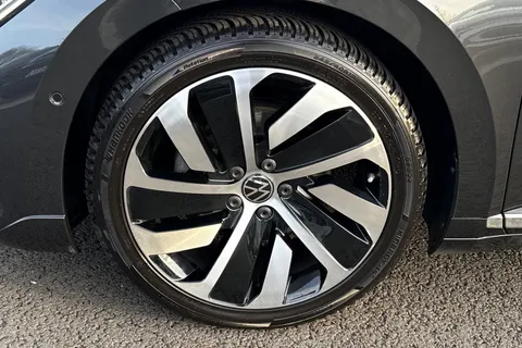 ML73XPK Volkswagen Arteon 2.0 TDI R-Line 5dr DSG **IQ HEADLIGHT, ASSISTANCE PACK PLUS** Thumbnail #11