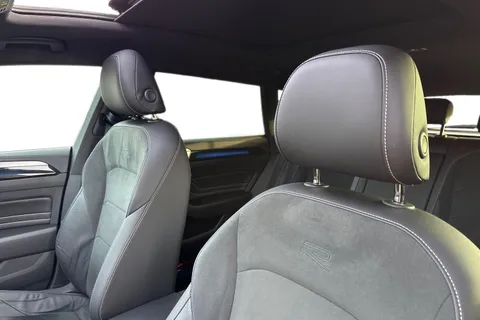 ML73XPK Volkswagen Arteon 2.0 TDI R-Line 5dr DSG **IQ HEADLIGHT, ASSISTANCE PACK PLUS** Thumbnail #17