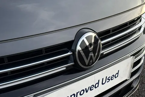 ML73XPK Volkswagen Arteon 2.0 TDI R-Line 5dr DSG **IQ HEADLIGHT, ASSISTANCE PACK PLUS** Thumbnail #29