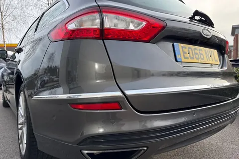 EO66NYL Ford Mondeo 2.0T EcoBoost Vignale Auto Euro 6 (s/s) 5dr Thumbnail #9