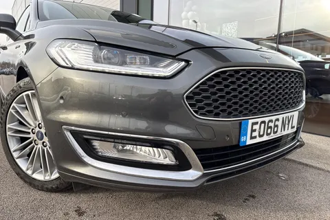 EO66NYL Ford Mondeo 2.0T EcoBoost Vignale Auto Euro 6 (s/s) 5dr Thumbnail #10