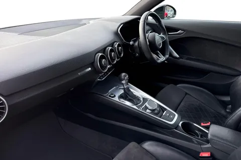 CE20CPF Audi TT Coup- Black Edition 40 TFSI  197 PS S tronic Thumbnail #16