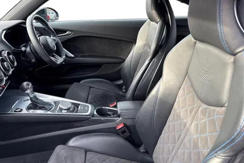 CE20CPF Audi TT Coup- Black Edition 40 TFSI  197 PS S tronic Thumbnail #17