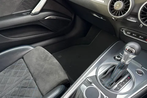 CE20CPF Audi TT Coup- Black Edition 40 TFSI  197 PS S tronic Thumbnail #21