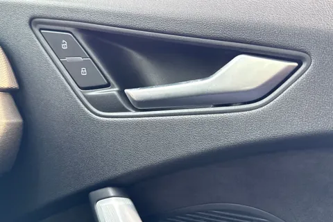 CE20CPF Audi TT Coup- Black Edition 40 TFSI  197 PS S tronic Thumbnail #22