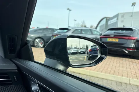 21 of 56 for Audi A7 Black Edition 40 TDI quattro 204 PS S tronic