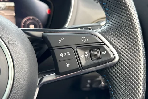 CE20CPF Audi TT Coup- Black Edition 40 TFSI  197 PS S tronic Thumbnail #27