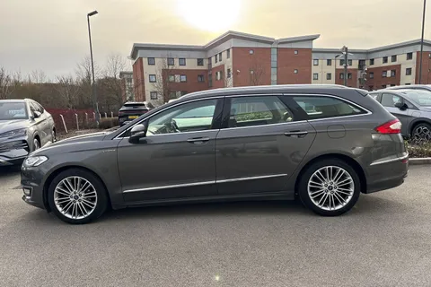 EO66NYL Ford Mondeo 2.0T EcoBoost Vignale Auto Euro 6 (s/s) 5dr Thumbnail #30