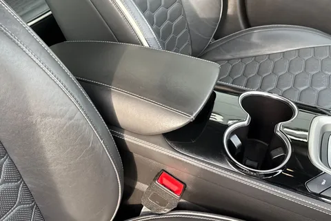 EO66NYL Ford Mondeo 2.0T EcoBoost Vignale Auto Euro 6 (s/s) 5dr Thumbnail #40