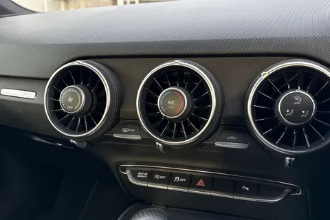 CE20CPF Audi TT Coup- Black Edition 40 TFSI  197 PS S tronic Thumbnail #44