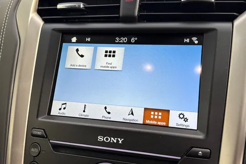 EO66NYL Ford Mondeo 2.0T EcoBoost Vignale Auto Euro 6 (s/s) 5dr Thumbnail #50