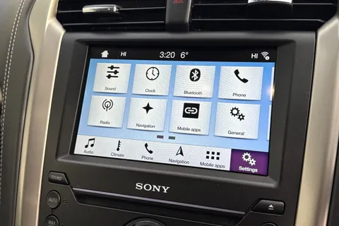 EO66NYL Ford Mondeo 2.0T EcoBoost Vignale Auto Euro 6 (s/s) 5dr Thumbnail #51