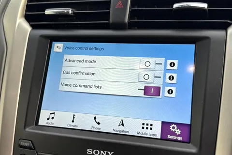 EO66NYL Ford Mondeo 2.0T EcoBoost Vignale Auto Euro 6 (s/s) 5dr Thumbnail #53