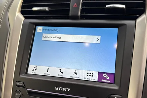 EO66NYL Ford Mondeo 2.0T EcoBoost Vignale Auto Euro 6 (s/s) 5dr Thumbnail #55