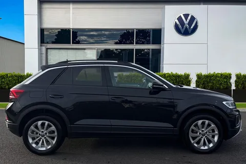 VN25JFG Volkswagen T-Roc 1.5 TSI Match 5dr DSG Thumbnail #4