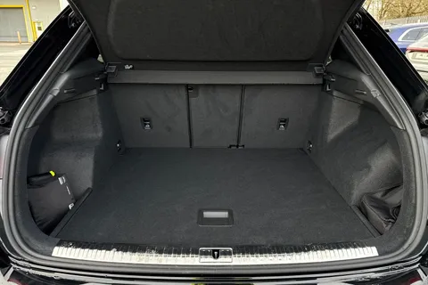 LS75YLV Audi Q3 Black Edition 35 TFSI 150 PS S tronic Thumbnail #7