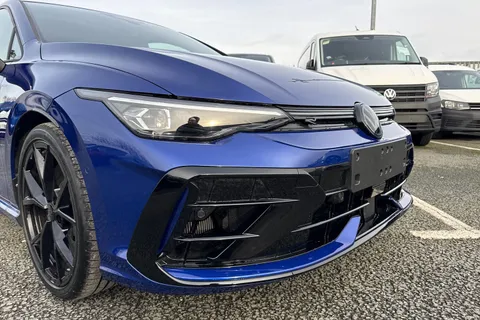  Volkswagen Golf 2.0 TSI R Black Edition DSG 4Motion Euro 6 (s/s) 5dr Thumbnail #9