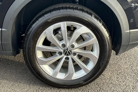 VN25JFG Volkswagen T-Roc 1.5 TSI Match 5dr DSG Thumbnail #12