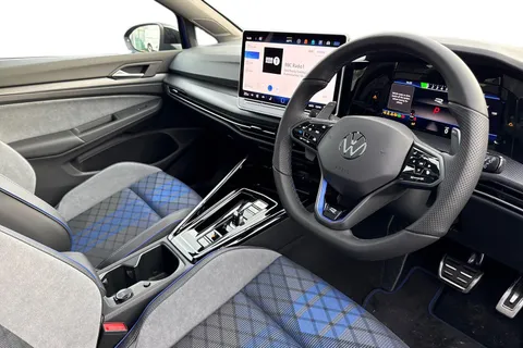  Volkswagen Golf 2.0 TSI R Black Edition DSG 4Motion Euro 6 (s/s) 5dr Thumbnail #14