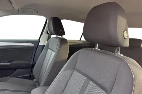 VN25JFG Volkswagen T-Roc 1.5 TSI Match 5dr DSG Thumbnail #17