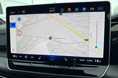  Volkswagen Golf 2.0 TSI R Black Edition DSG 4Motion Euro 6 (s/s) 5dr Thumbnail #17