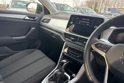 VN25JFG Volkswagen T-Roc 1.5 TSI Match 5dr DSG Thumbnail #21