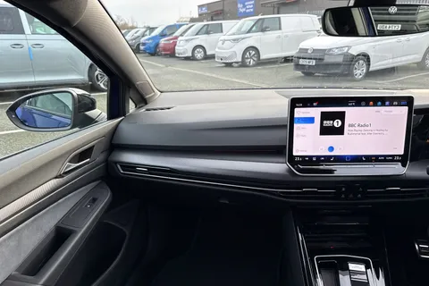  Volkswagen Golf 2.0 TSI R Black Edition DSG 4Motion Euro 6 (s/s) 5dr Thumbnail #20