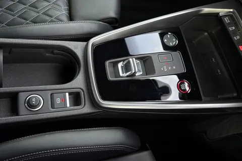 PF23LDO Audi S3 TFSI 310 PS S tronic Thumbnail #24