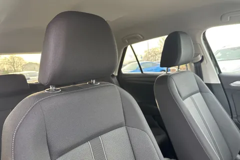 VN25JFG Volkswagen T-Roc 1.5 TSI Match 5dr DSG Thumbnail #25