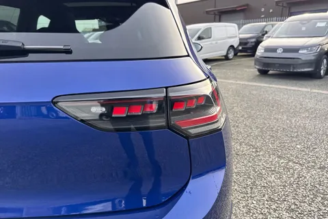  Volkswagen Golf 2.0 TSI R Black Edition DSG 4Motion Euro 6 (s/s) 5dr Thumbnail #29