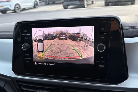 VN25JFG Volkswagen T-Roc 1.5 TSI Match 5dr DSG Thumbnail #37